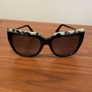 Fendi tortoise sunglasses